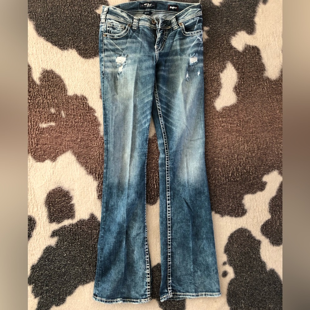 Silver Suki Mid Rise Boot Cut Jean